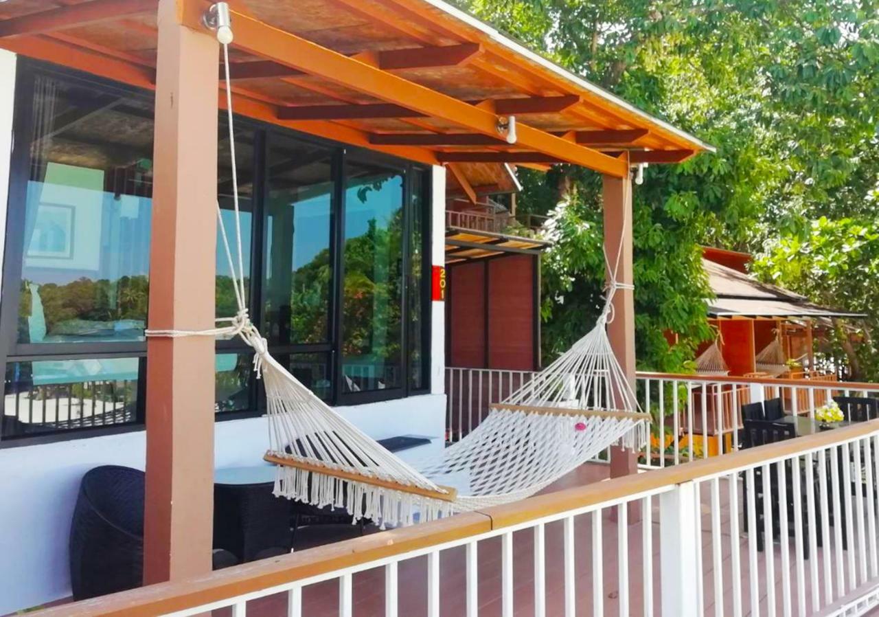 Chareena Hill Beach Resort Koh Lipe Exterior foto